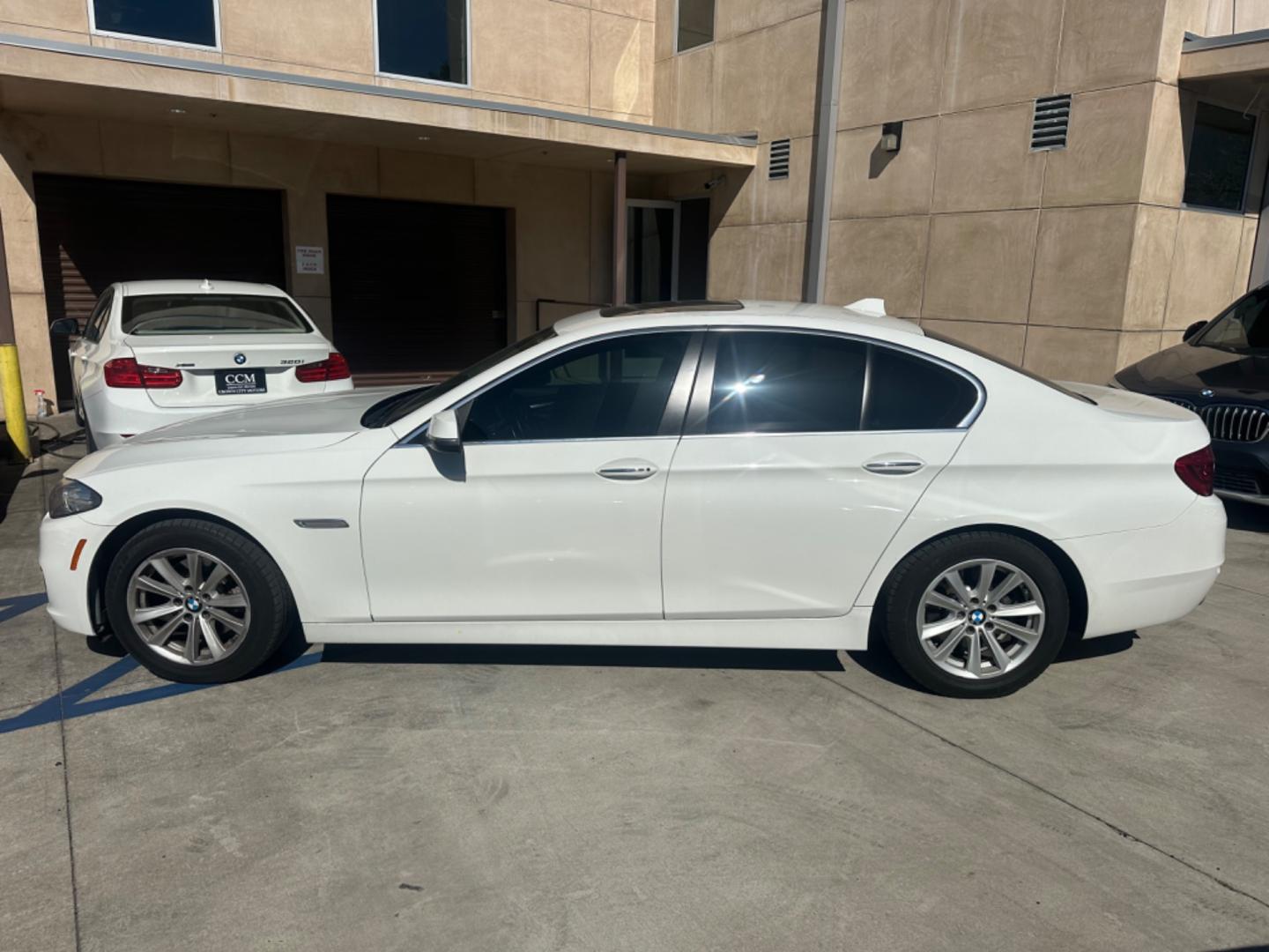 2016 White /Black BMW 5-Series Leather (WBA5A5C54GG) with an 4 Cylinder engine, Automatic transmission, located at 30 S. Berkeley Avenue, Pasadena, CA, 91107, (626) 248-7567, 34.145447, -118.109398 - Low Miles!! Monn-roof! Navigation! This 2016 BMW 5-Series 528i looks and drives well. It comes equipped with power seats, a moon roof, power seats, navigation, and much more. Contact us today. Looking for a stylish and reliable ride? Look no further than our impressive selection of used vehicles, - Photo#1